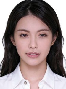 上山奈々（かみやまなな / Kamiyama Nana）