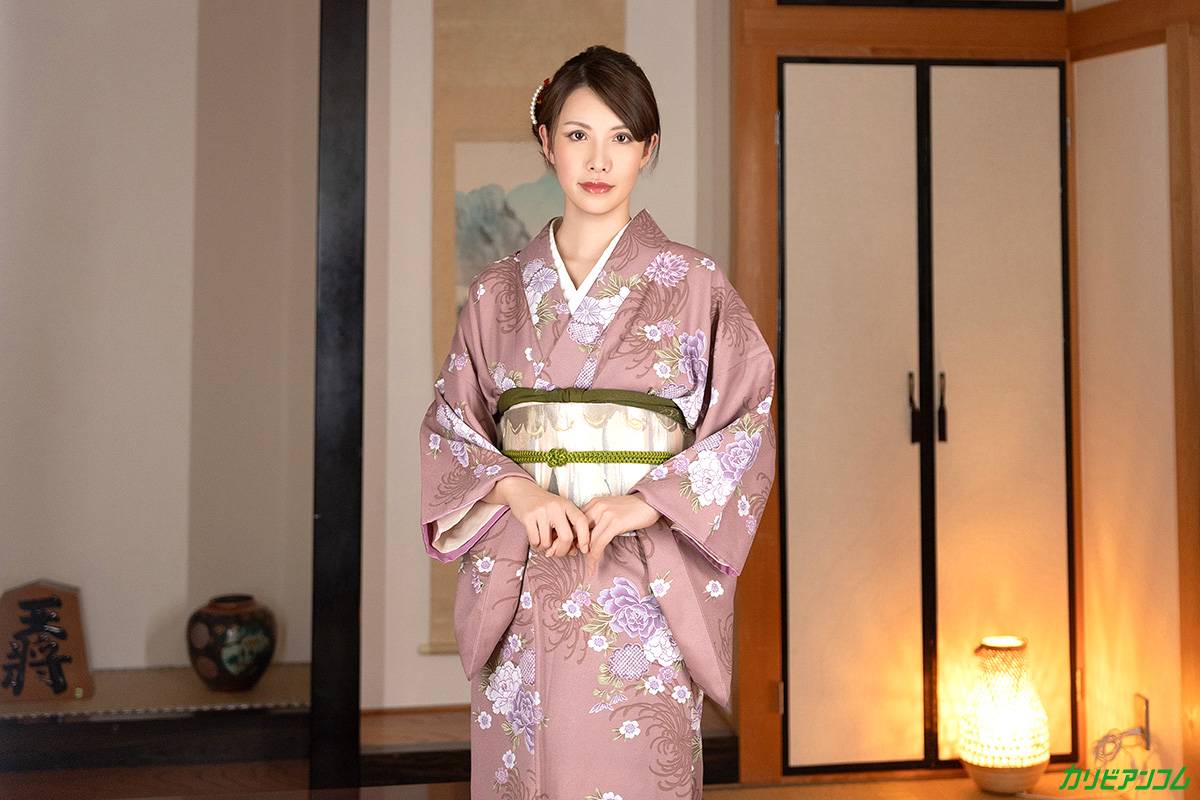 和装の上山奈々をヤル！